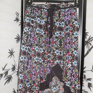 Dsigned black floral skirt